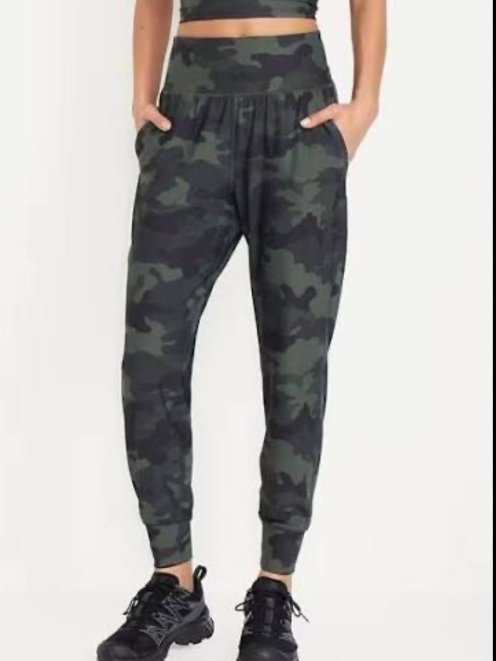 NWT Old Navy Green Camo Jogger Pants